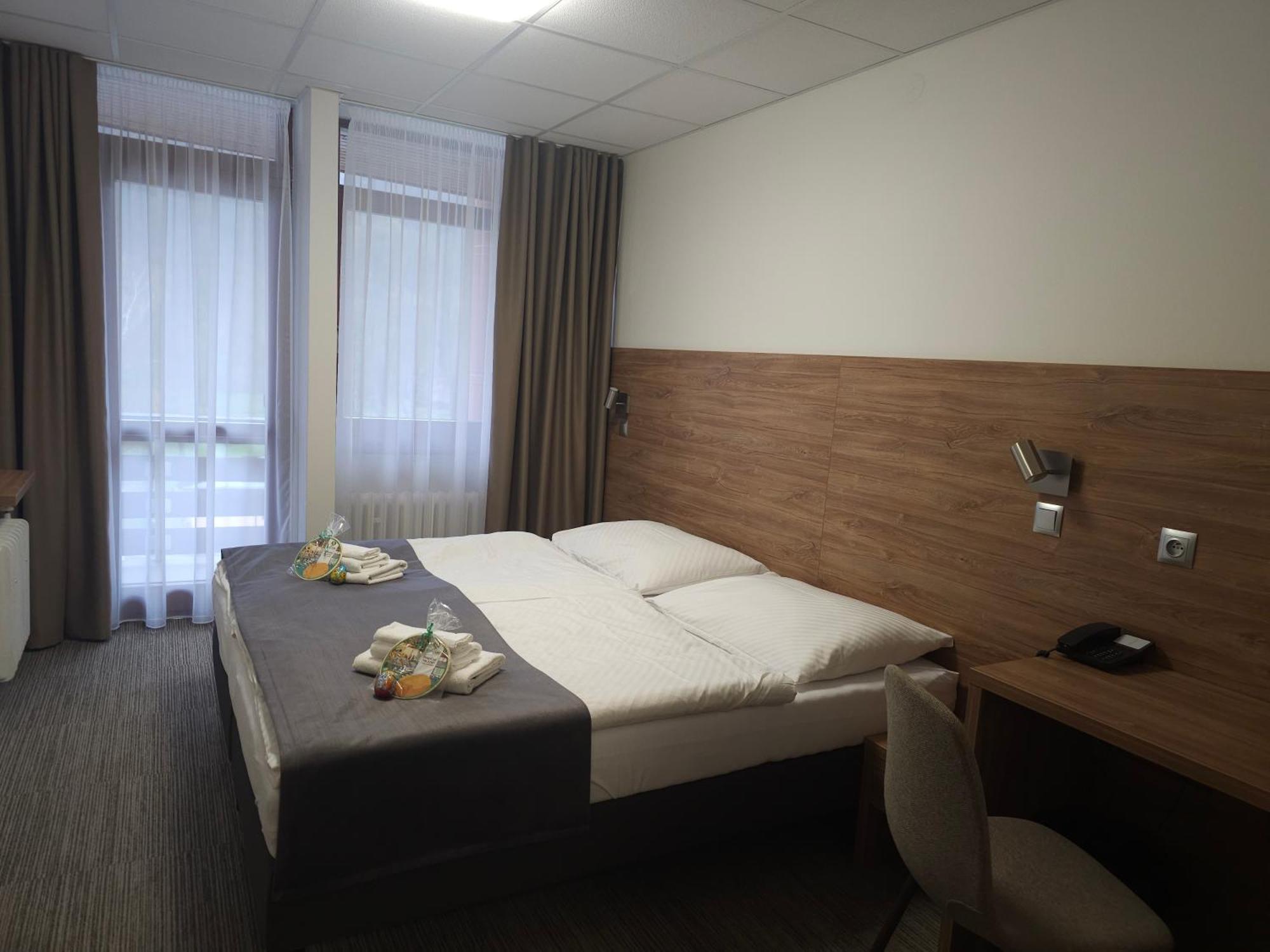 Hotel Flora Trenčianske Teplice Eksteriør billede
